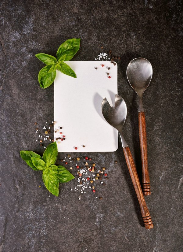 ¿Cómo preparar un menú semanal saludable y económico para familias numerosas?