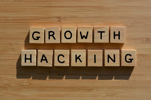 ¿En qué consiste el 'growth hacking' y cómo puede aplicarse a startups?